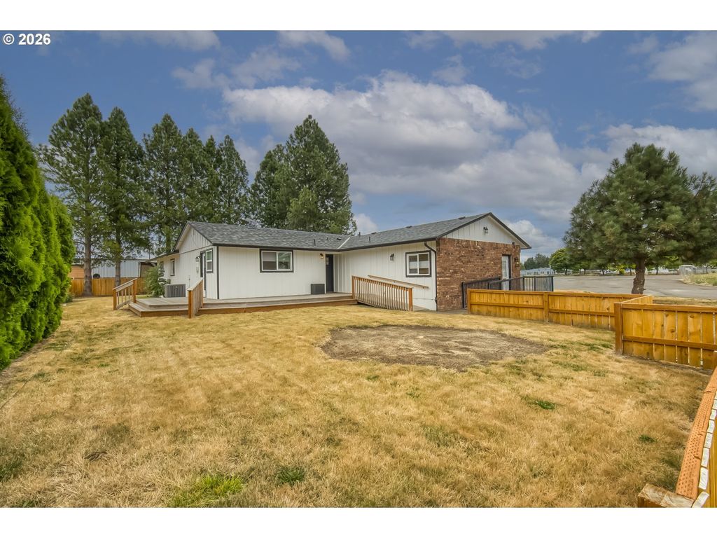 1656 Ne Mcdaniel Ln, McMinnville