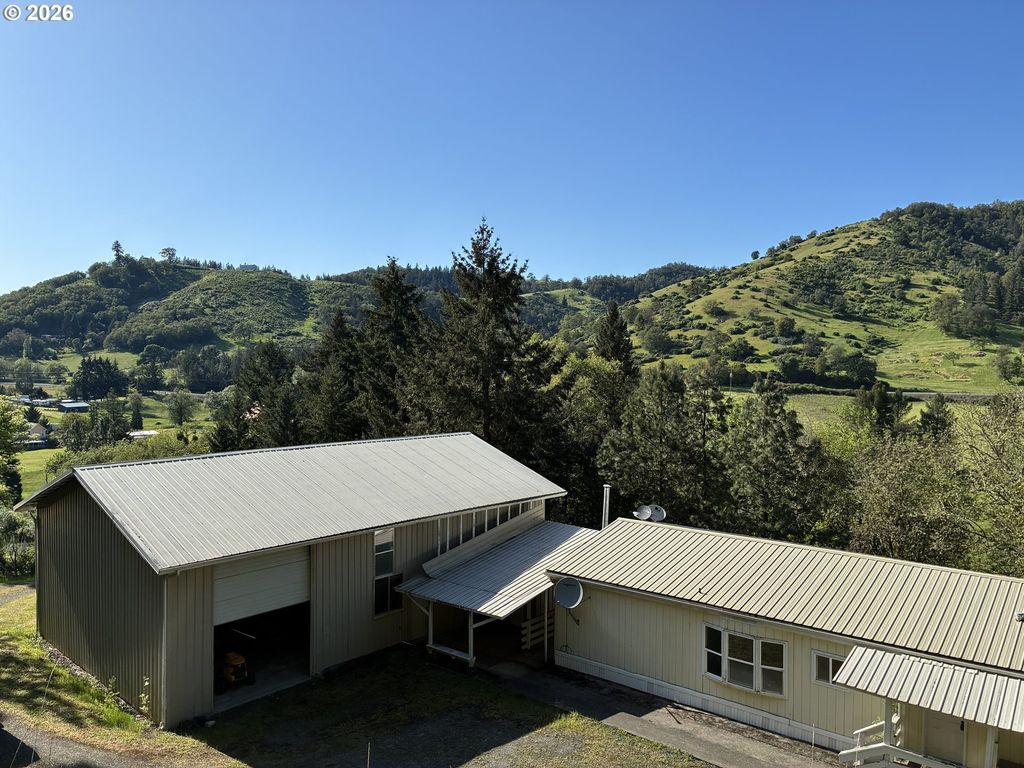 464 Homestead Dr, Myrtle Creek