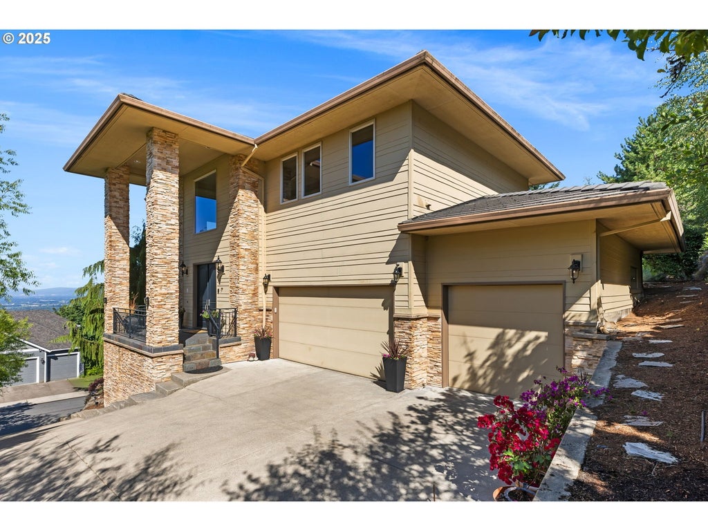 3246 Nw Chapin Dr, Portland