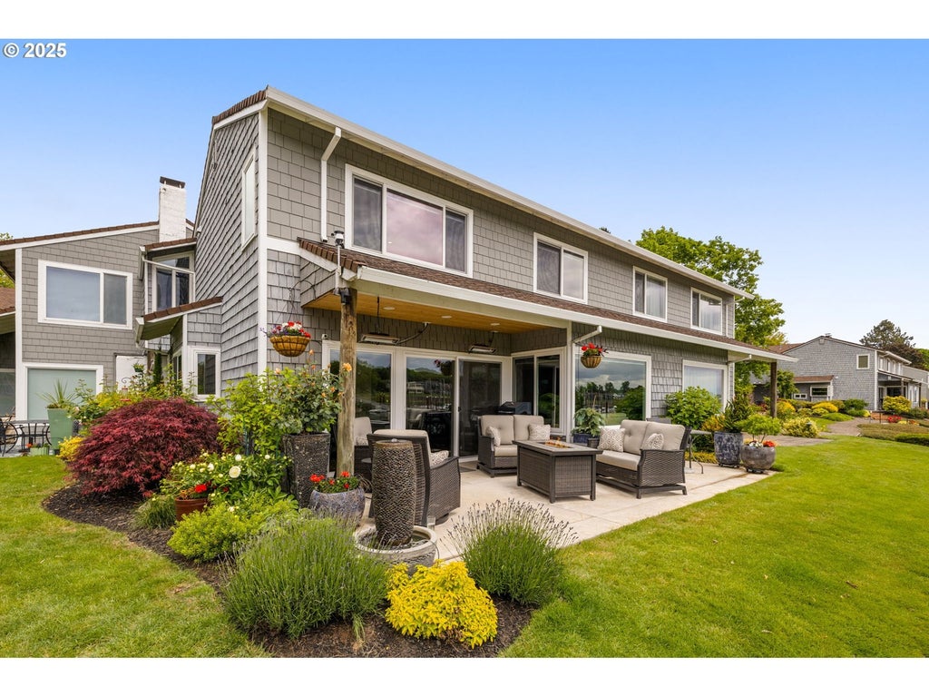 620 N Hayden Bay Dr, Portland