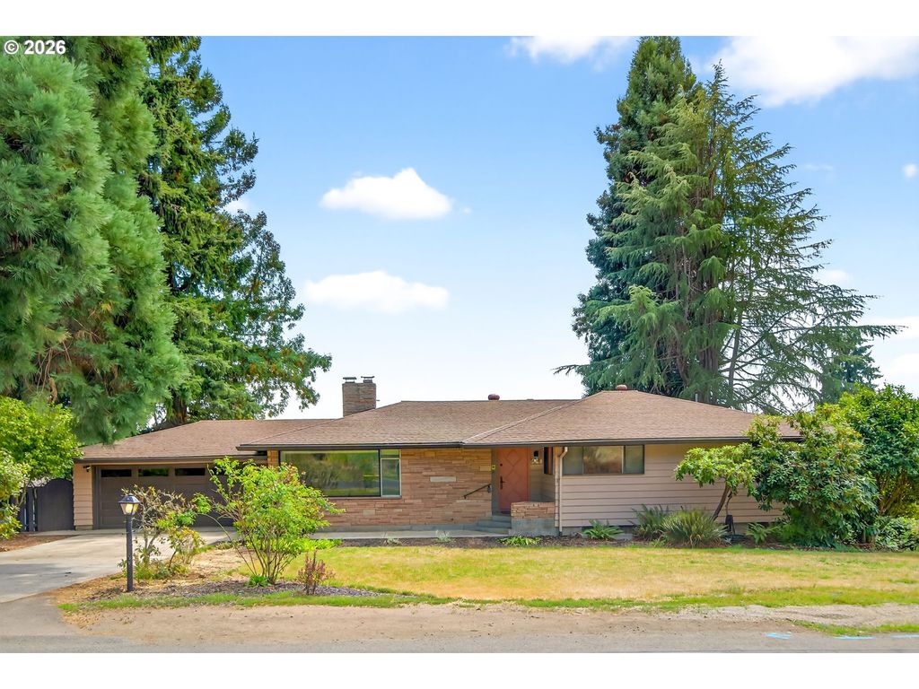 504 Meadow View Rd, Forest Grove