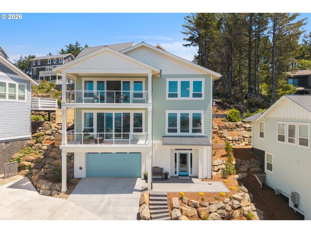 2528 Sw Coral Ave, Lincoln City