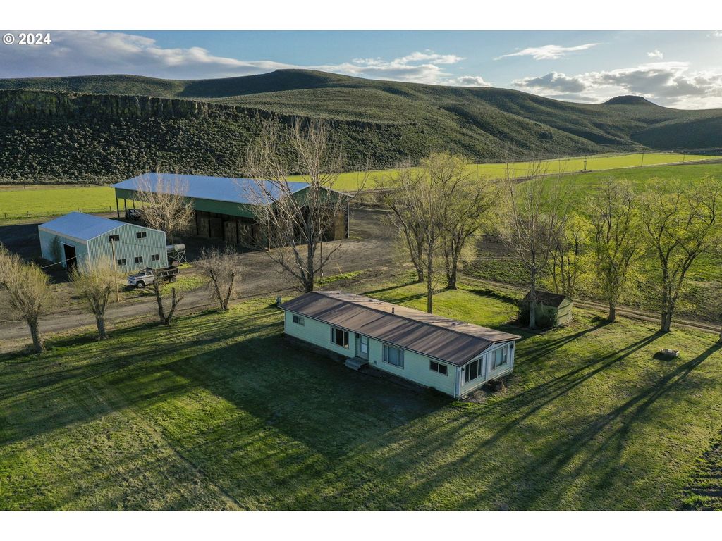 60664 Anderson Valley Rd, Princeton