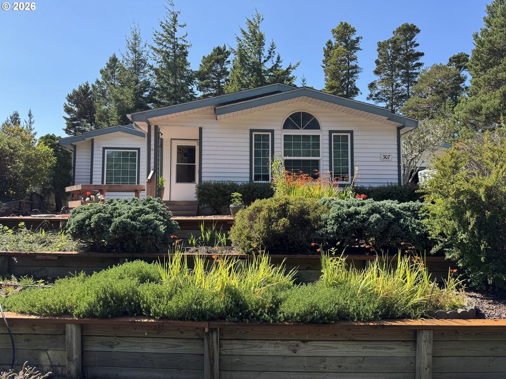 307 Manzanita Dr, Florence