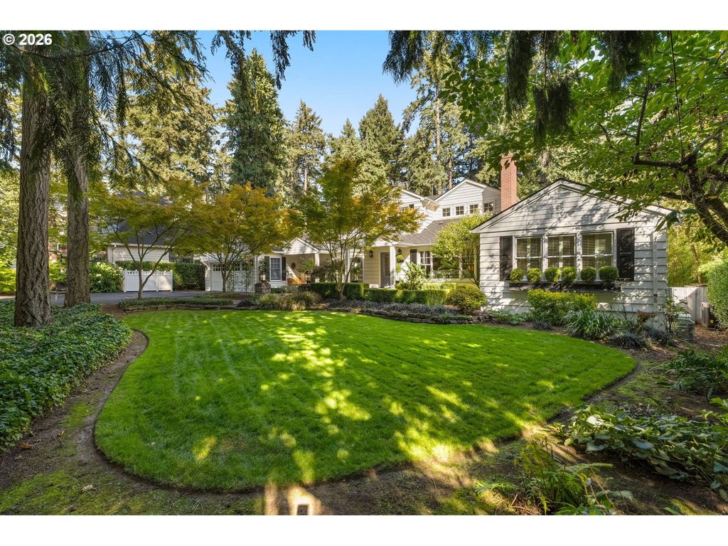 17084 Canal Cir, Lake Oswego