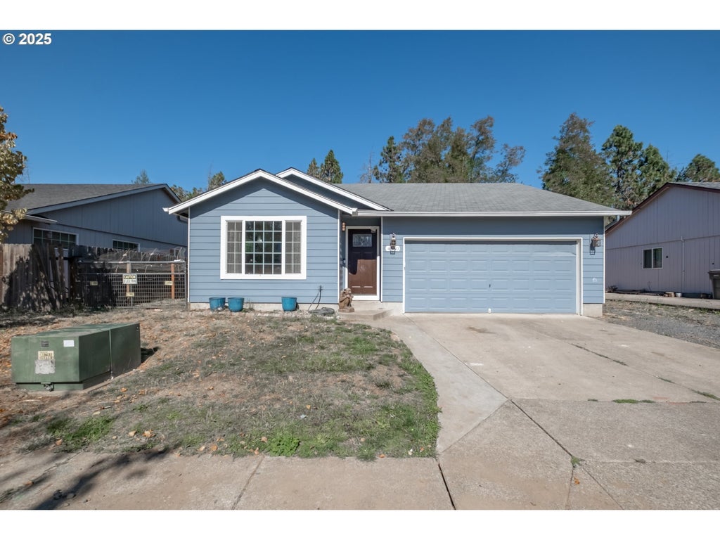 4560 Airport Ln, Sweet Home