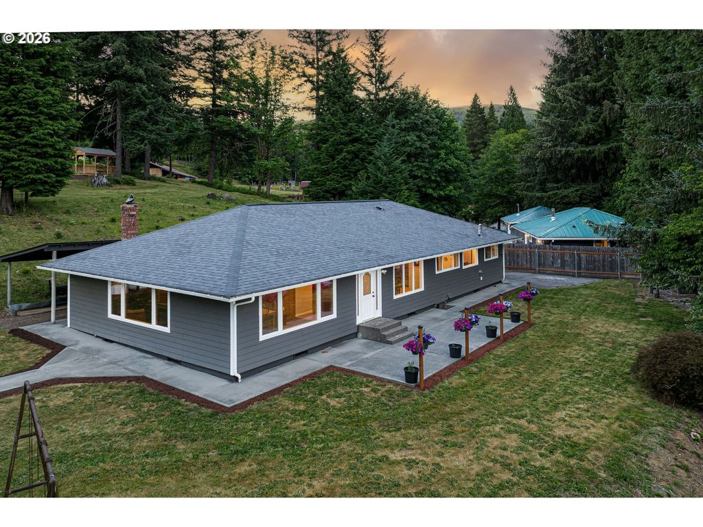 407 N Dubois Rd, Ariel