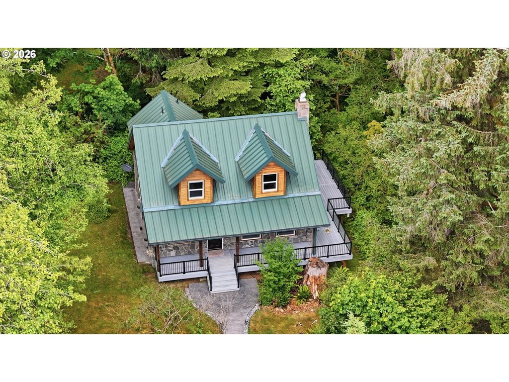 24665 Trask West, Tillamook