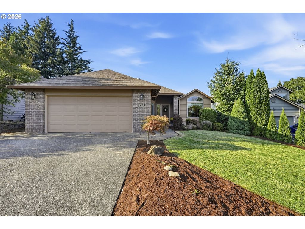 1433 Begonia Ave, Forest Grove