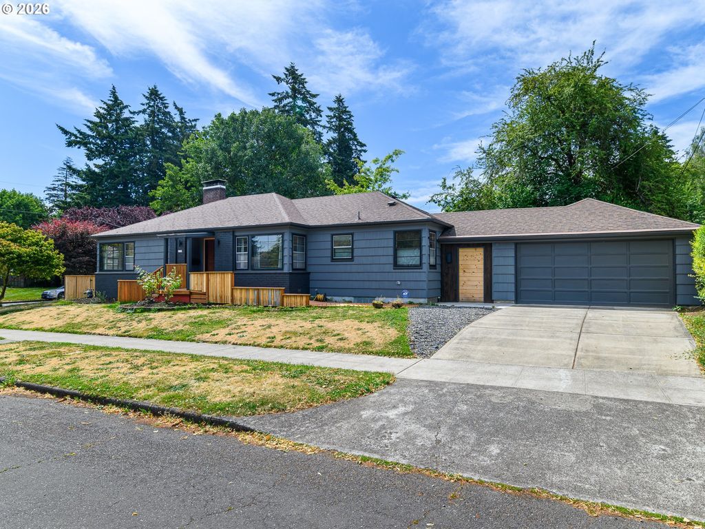 3132 Ne Rosa Parks Way, Portland