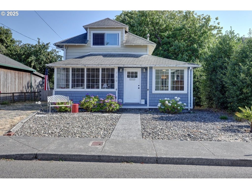 739 11th Ave, Seaside