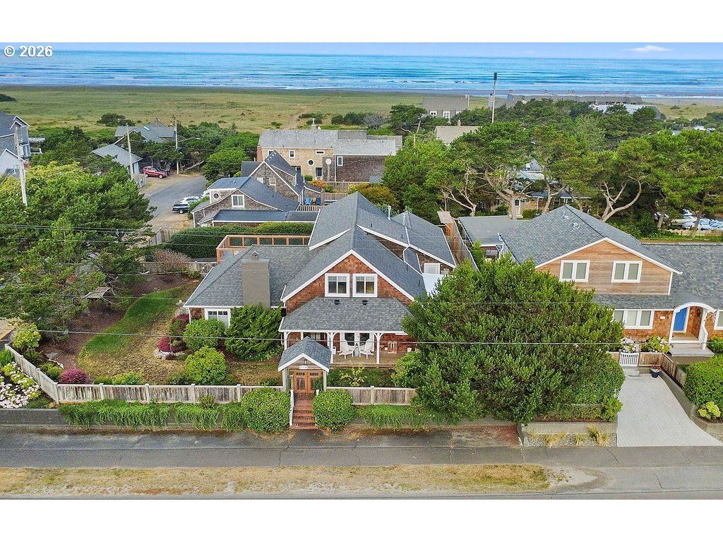 738 N Marion Ave, Gearhart