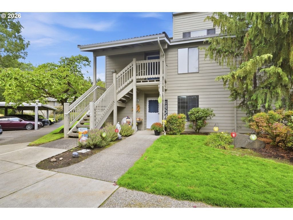 1932 Lake Isle Dr, Eugene