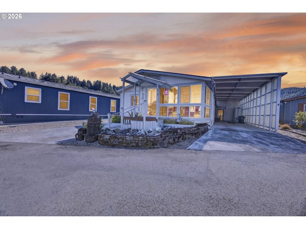 100 River Bend Rd 119, Reedsport