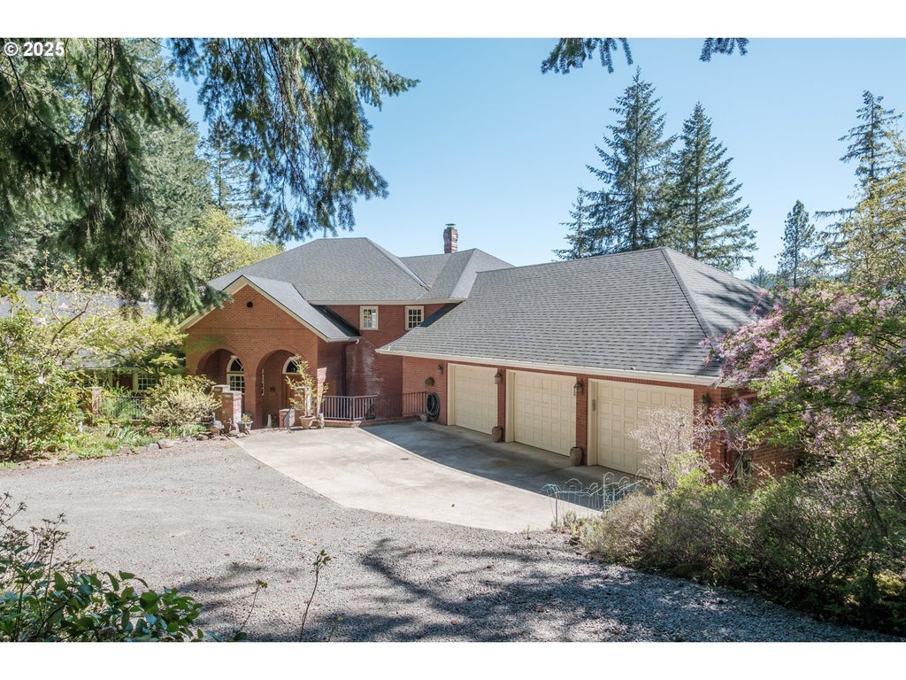 40450 Hilltop Dr, Lebanon