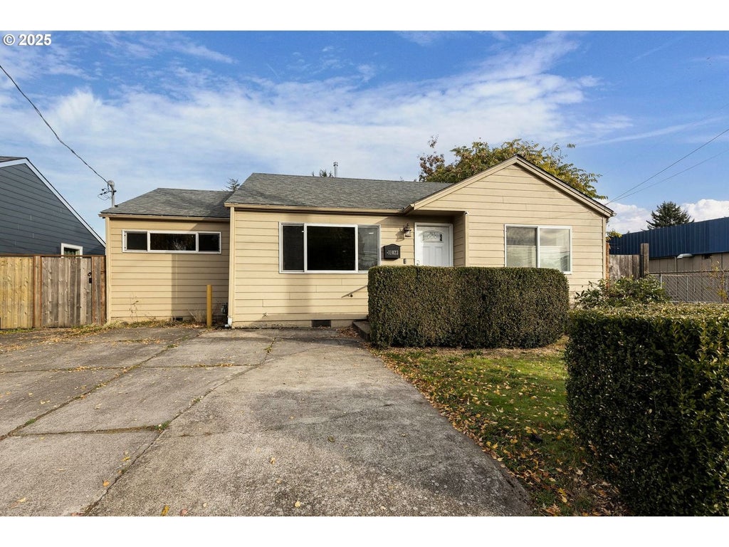 11023 Ne Glisan St, Portland