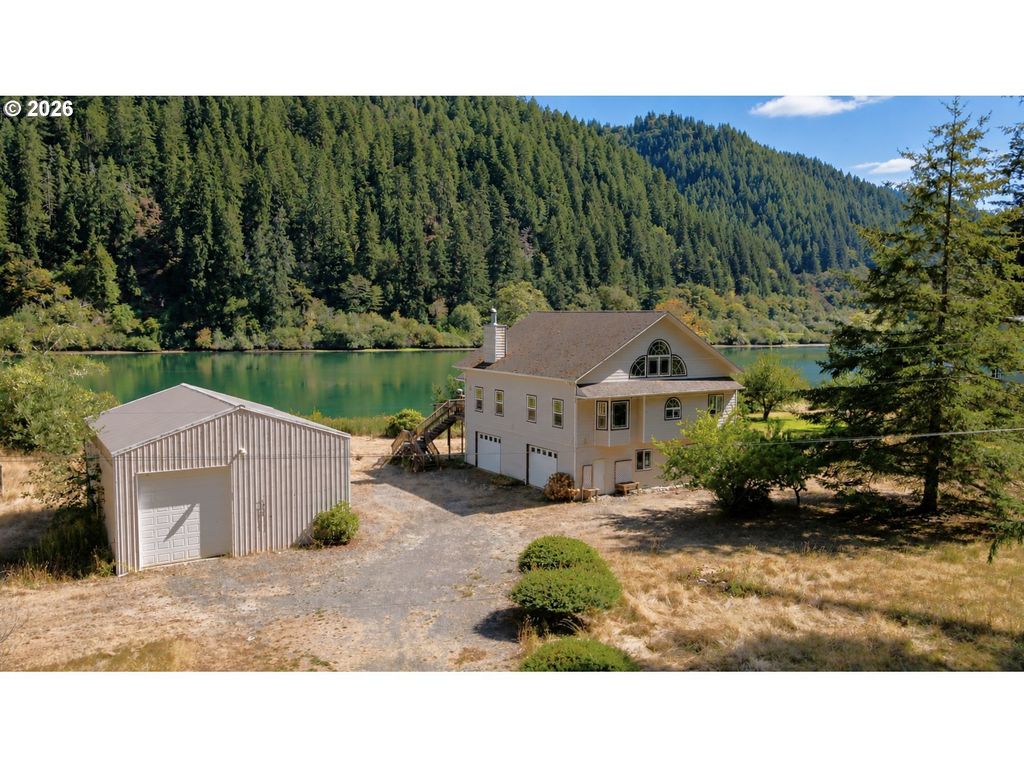 41515 State Highway 38, Reedsport