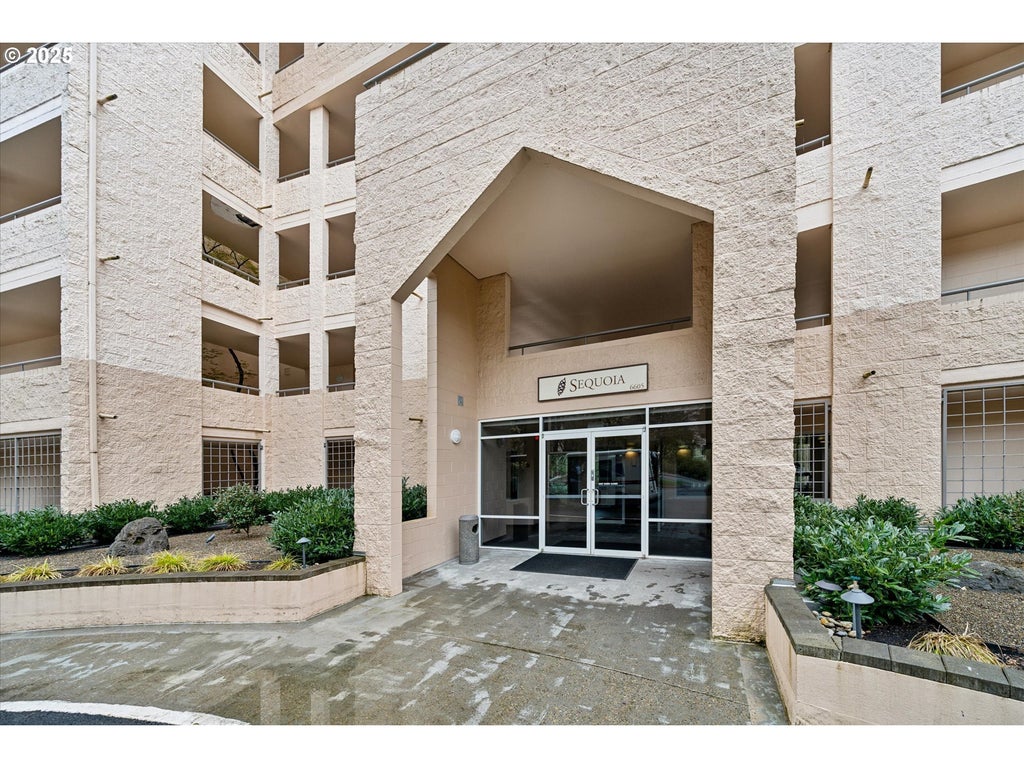 6605 W Burnside St 131, Portland