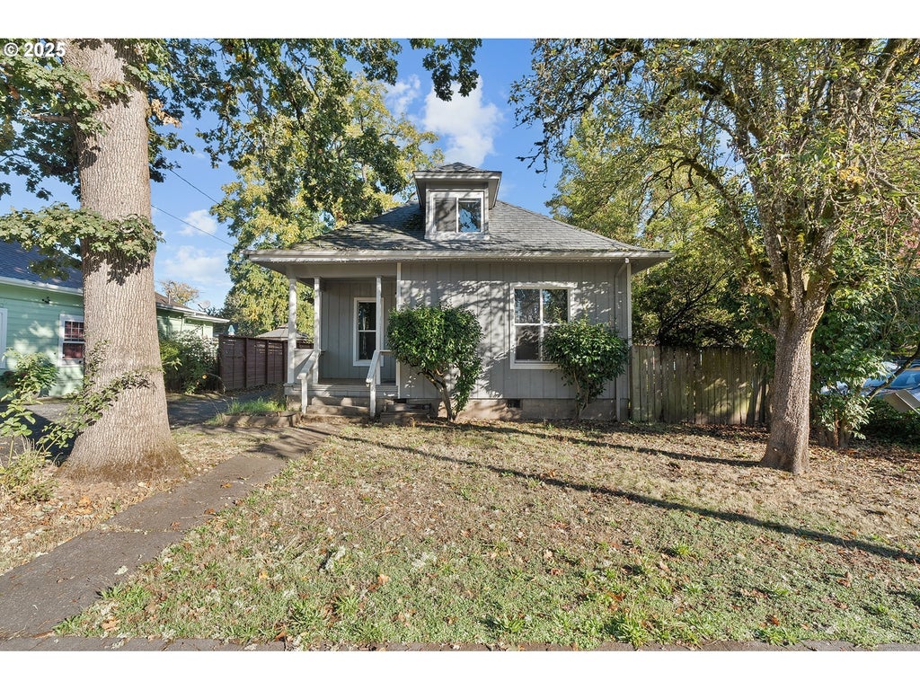 635 Se Walnut St, Hillsboro