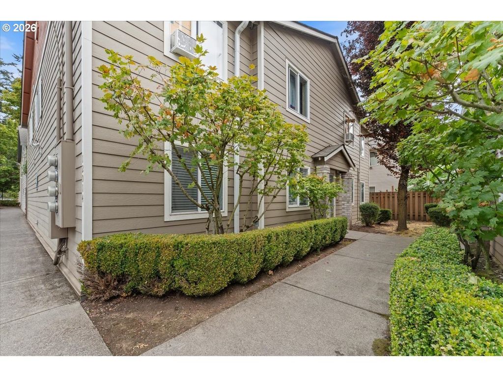12014 Se Bush St A, Portland