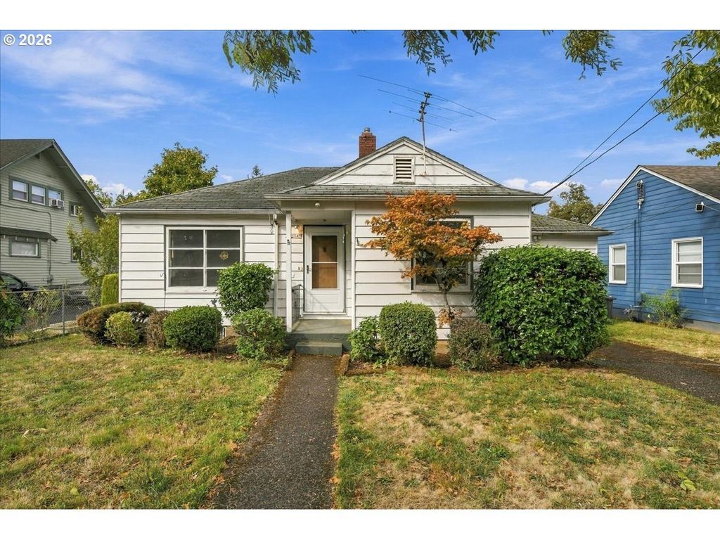 3545 Se 74th Ave, Portland