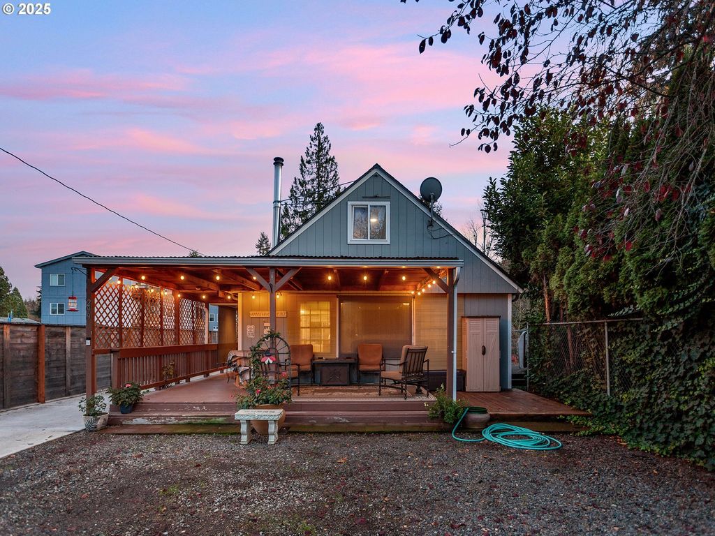 299 Sw 3rd Ave, Canby