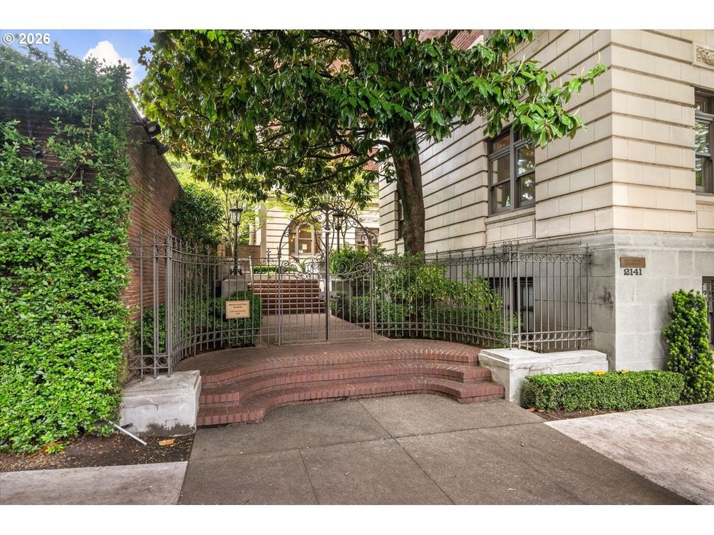 2141 Nw Davis St 104, Portland
