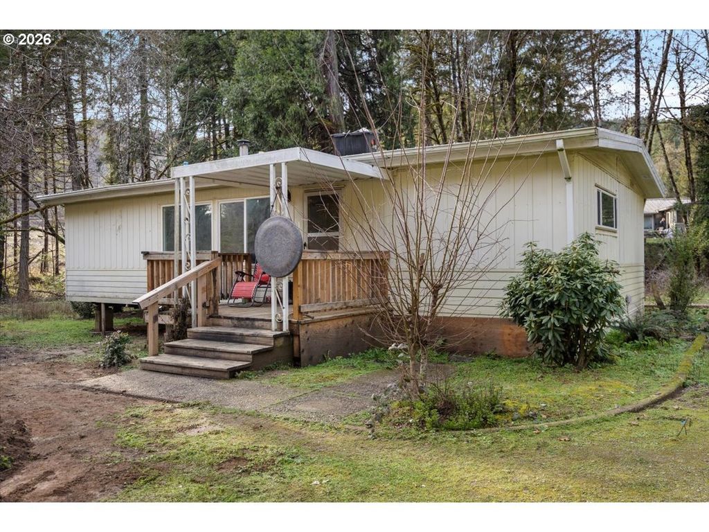 796 Lees Creek Rd, Myrtle Creek