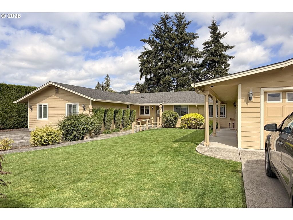 2091 Spruce Ave, Woodland