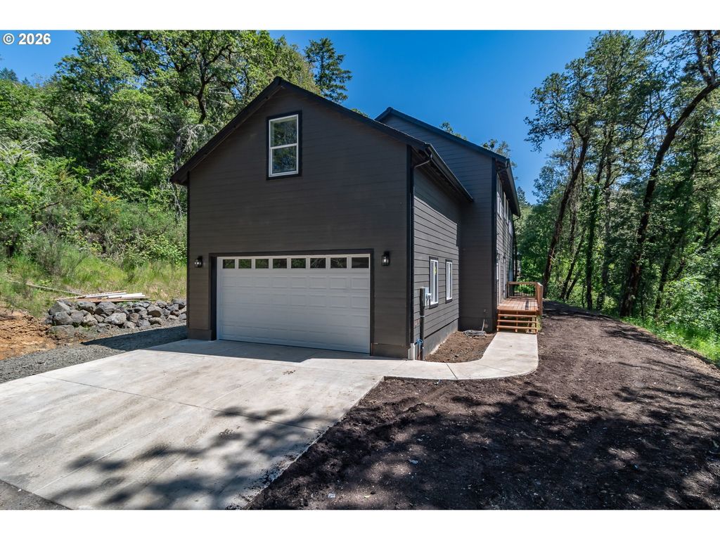492 Terrace Dr, Glide