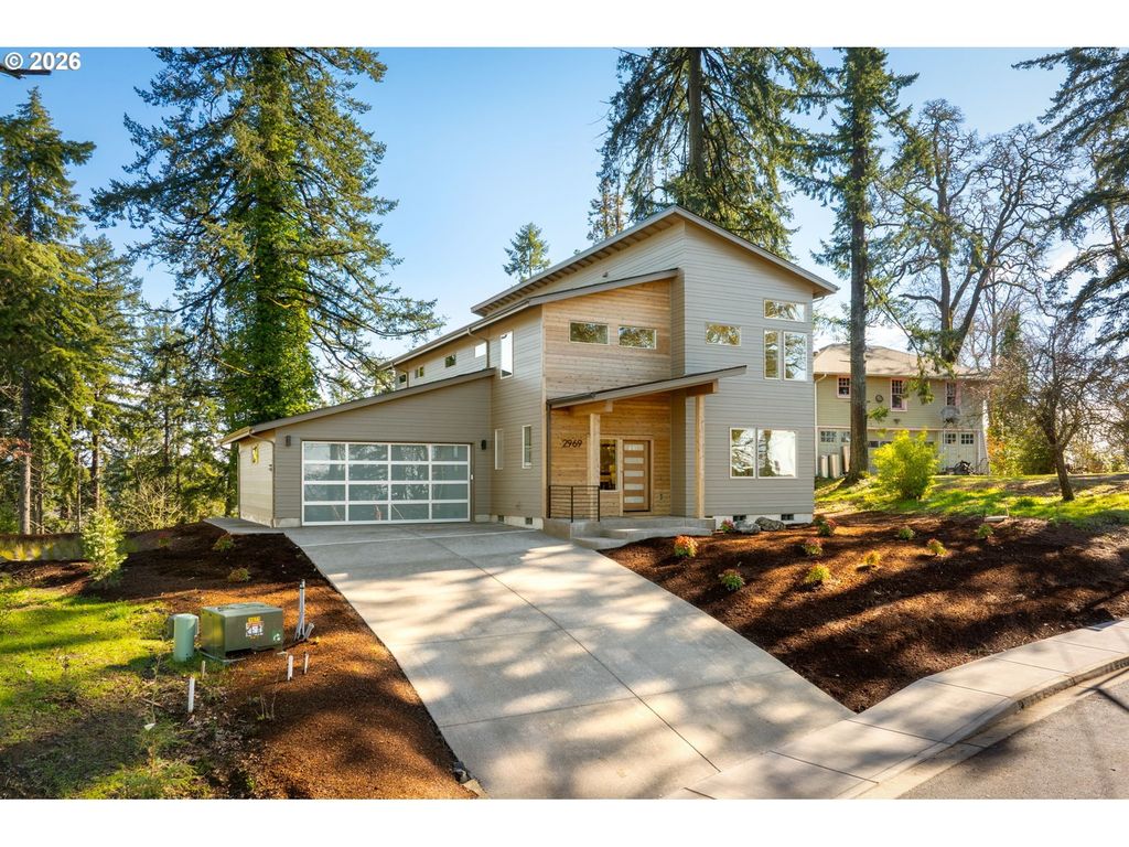 2969 Capital Dr, Eugene