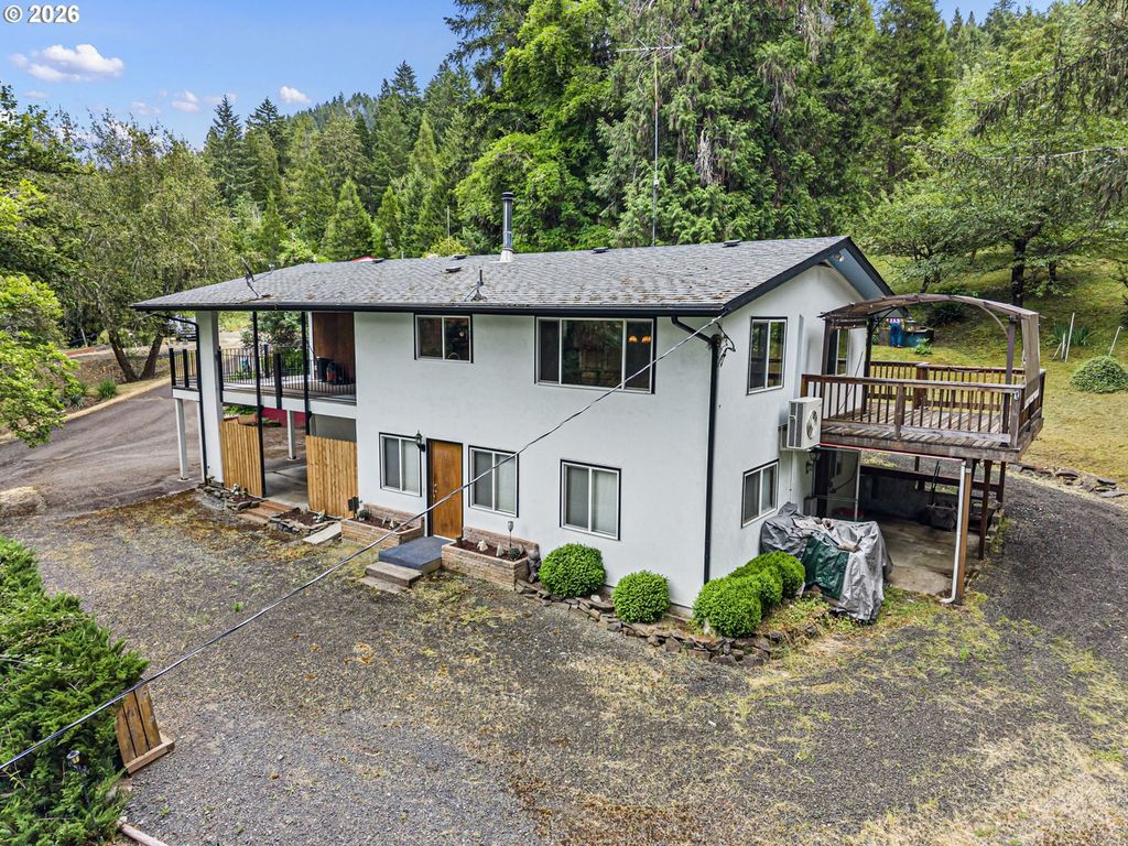 279 Lone Rock Rd, Glide