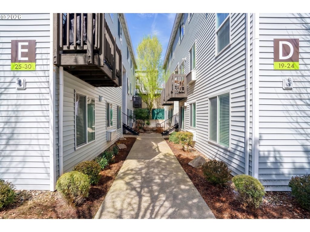 217 Ne 146th Ave 29, Portland