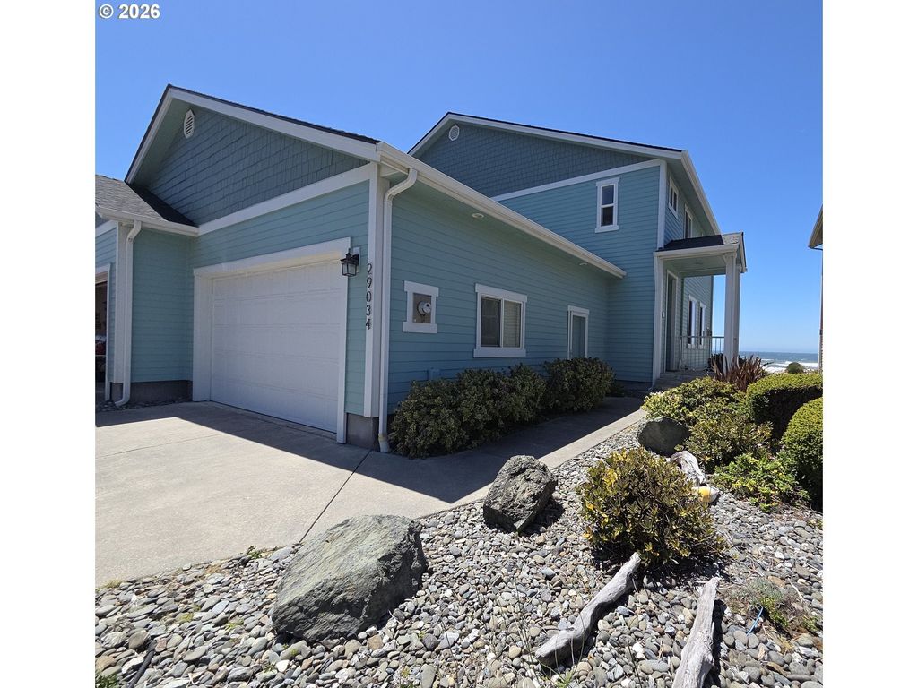 29034 Vizcaino Ct, Gold Beach