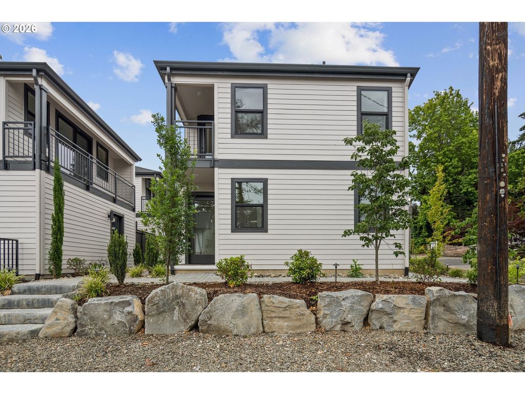 242 G Ave, Lake Oswego