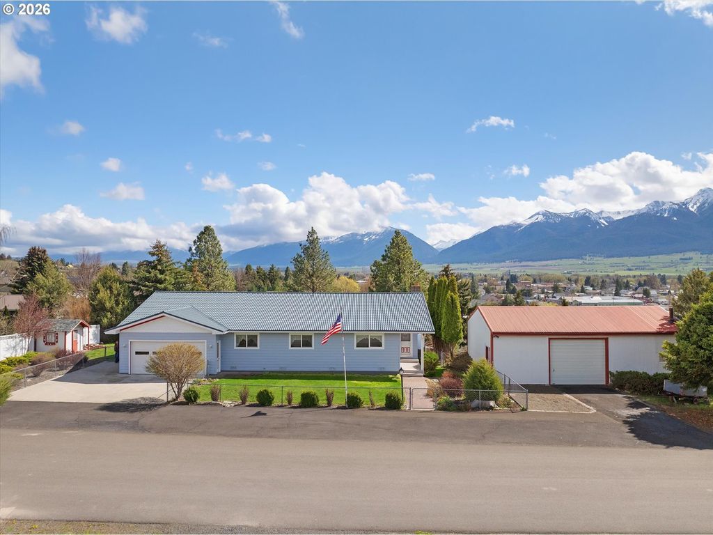 104 Hyland Dr, Enterprise