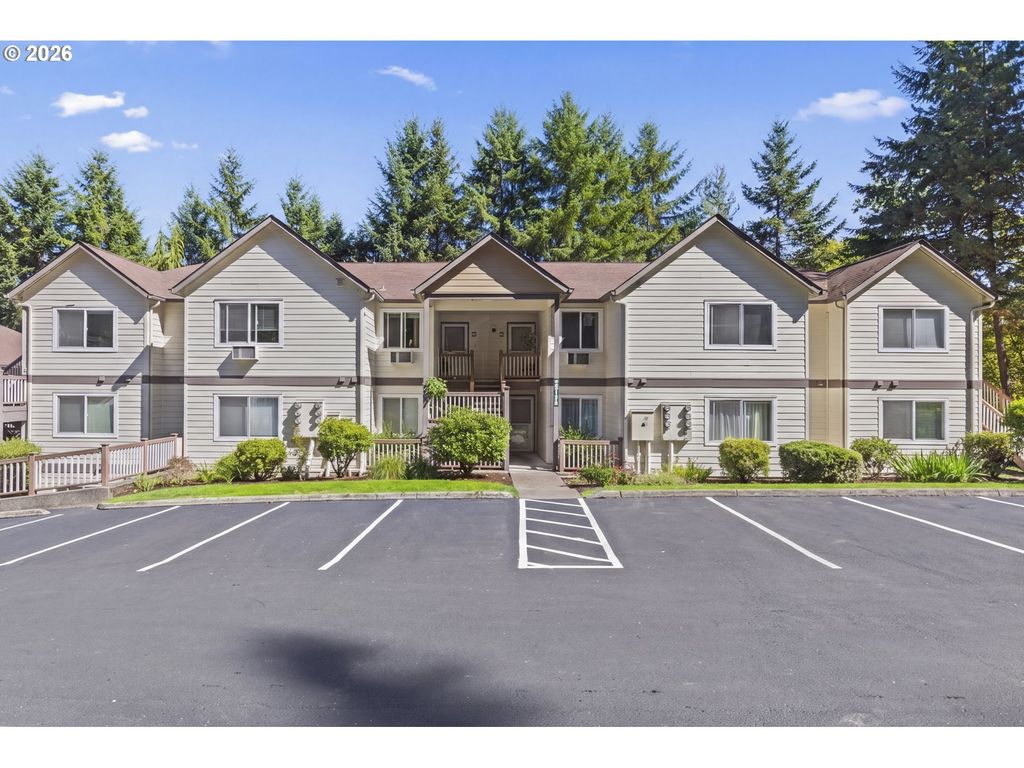 20120 Larkspur Ln 81, West Linn