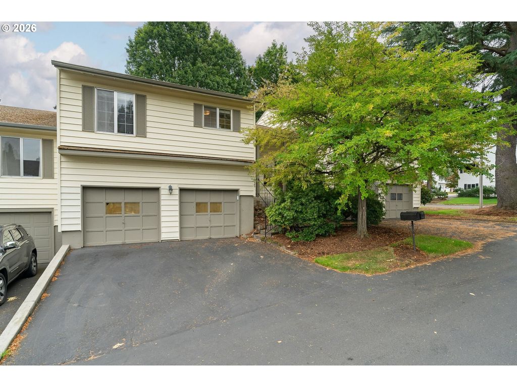 15045 Ne Rose Pkwy, Portland