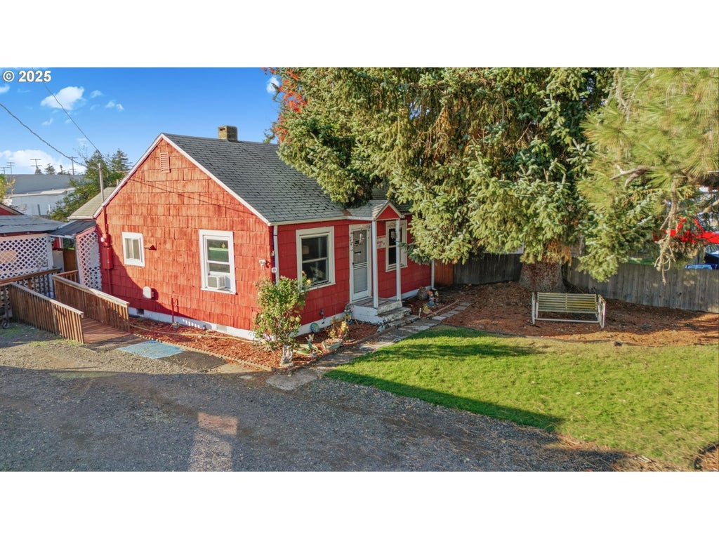 176 S 38th St, Springfield