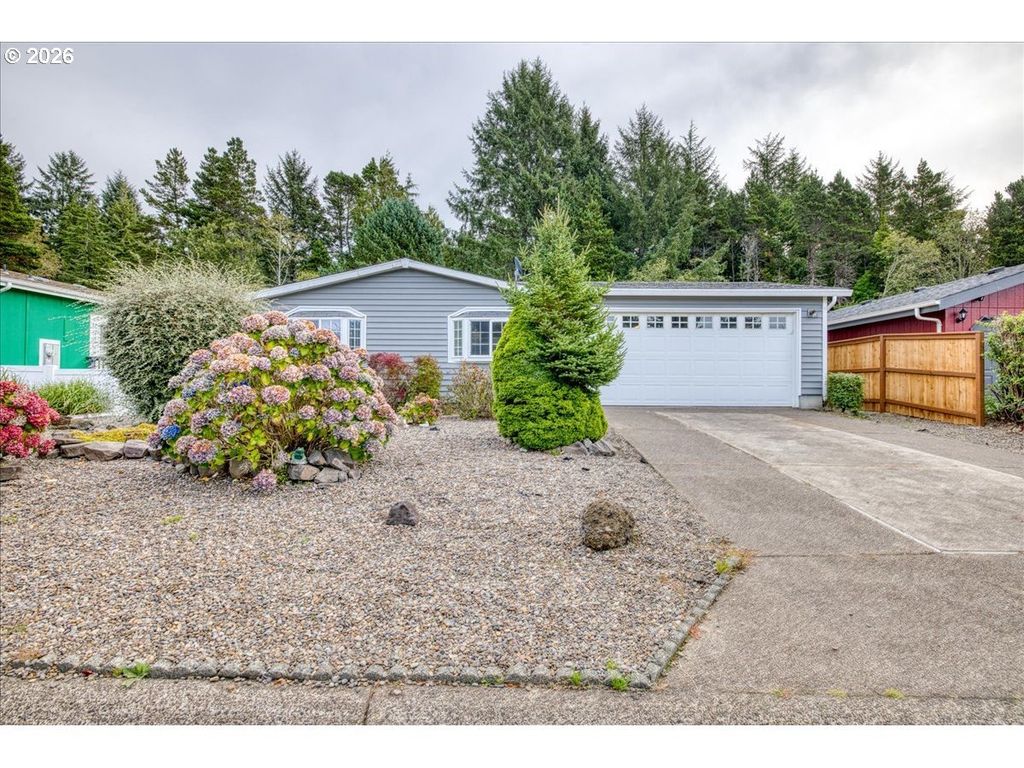 385 Se Anchor Ave, Depoe Bay