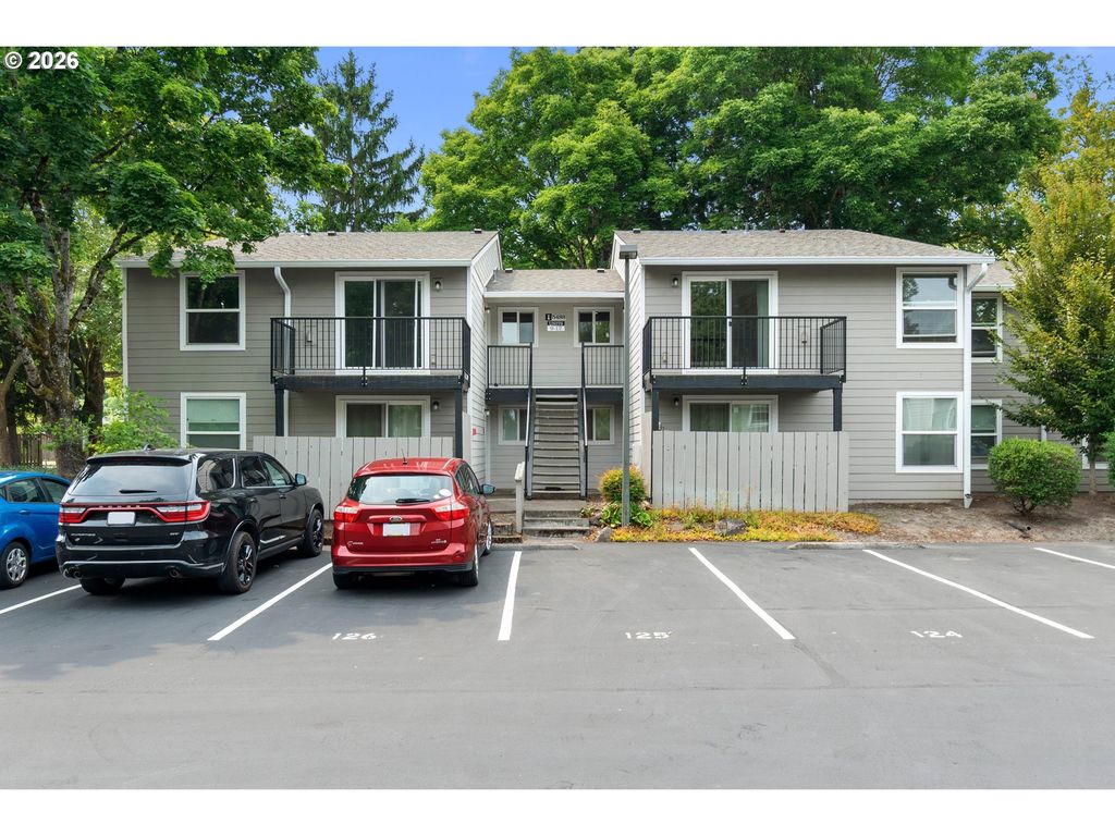 5488 Sw Alger Ave I-10, Beaverton