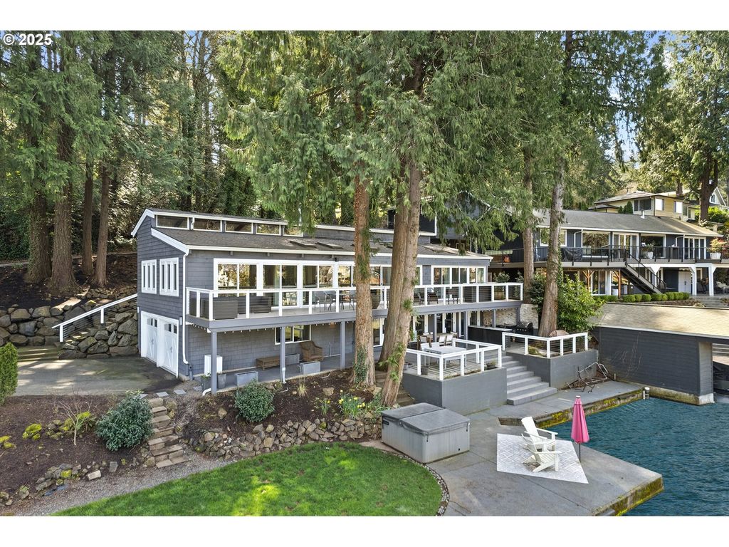 3220 Southshore Blvd, Lake Oswego