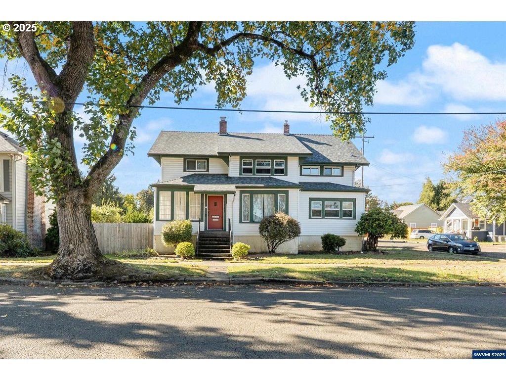 1111 Sw Levens St, Dallas