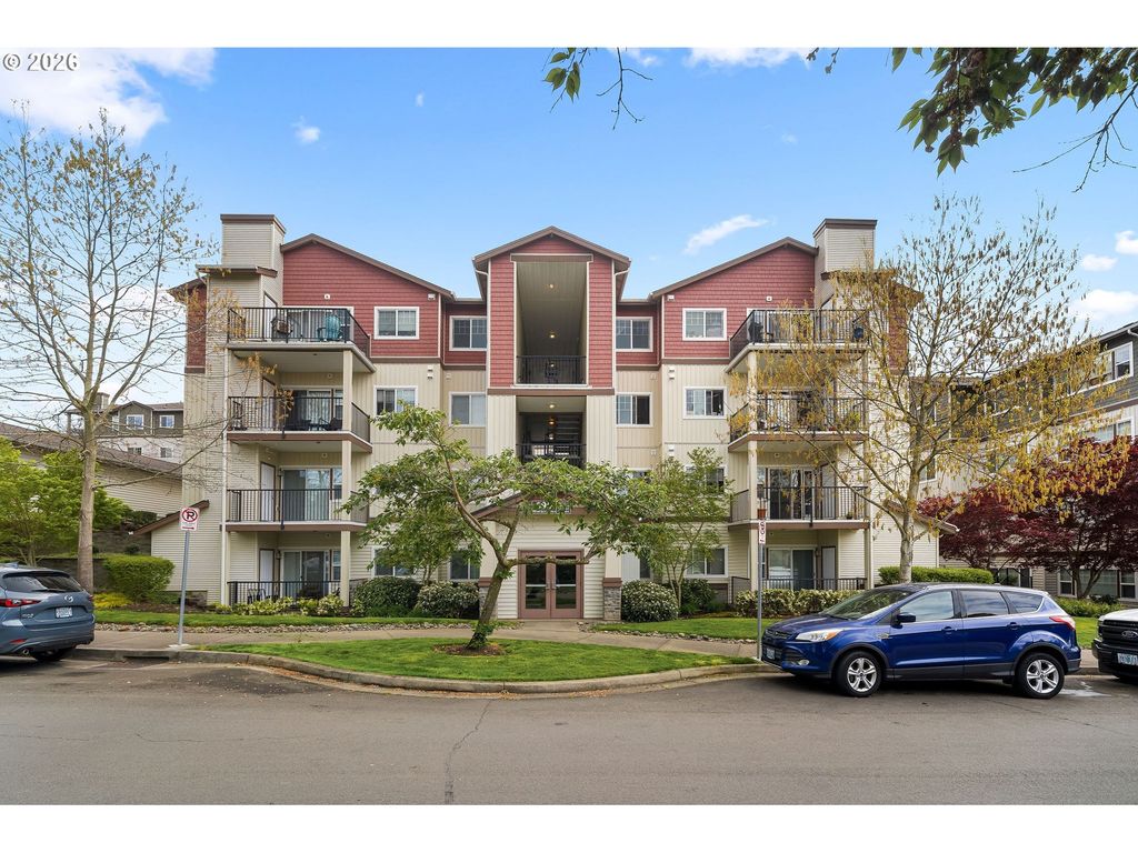 590 Nw Lost Springs Ter 403, Portland