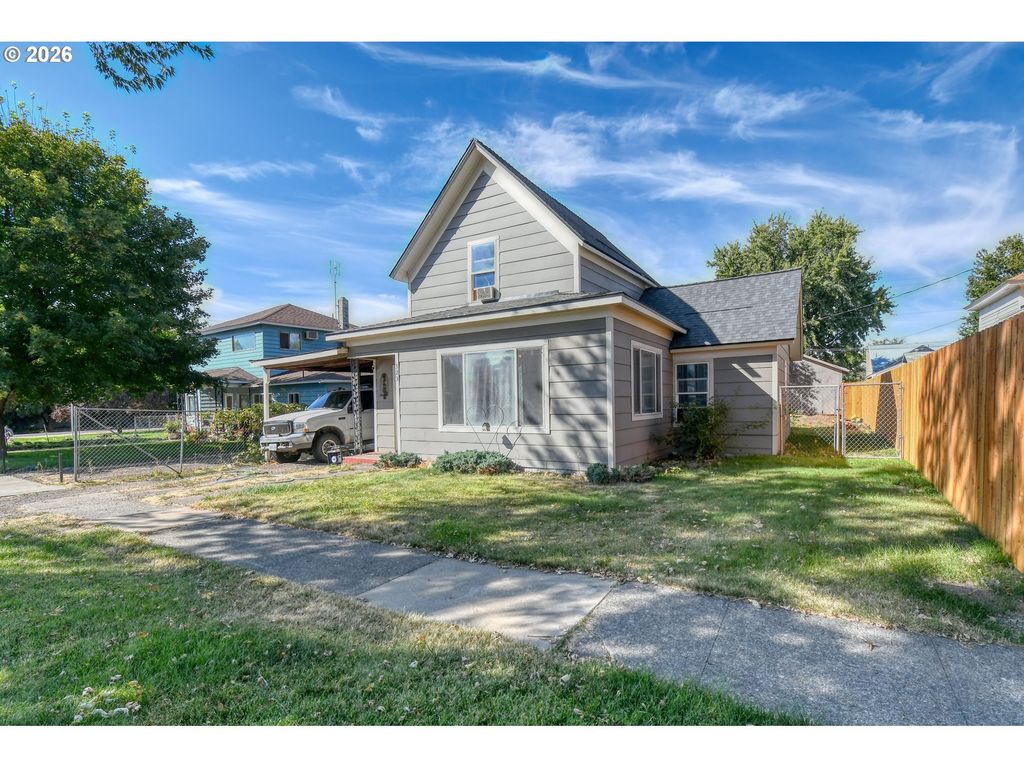 323 E Van Buren St, Athena