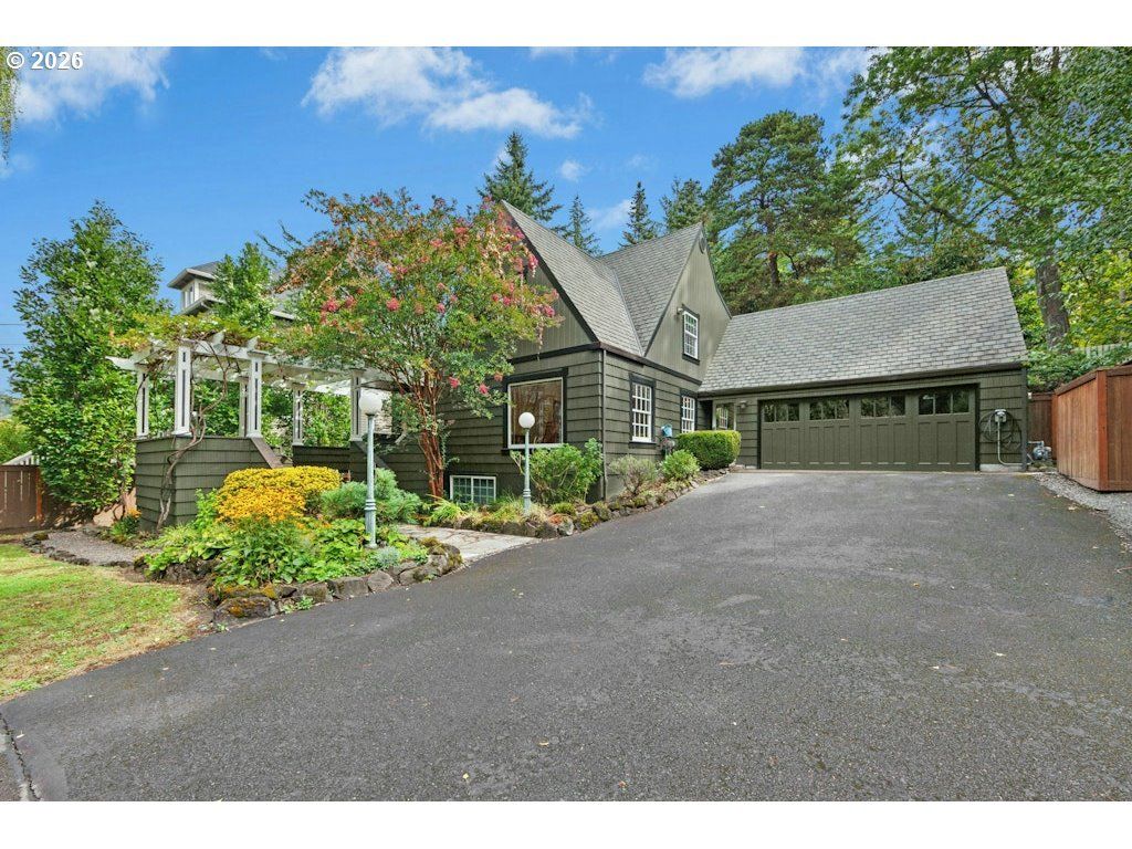5616 Sw 42nd Ave, Portland
