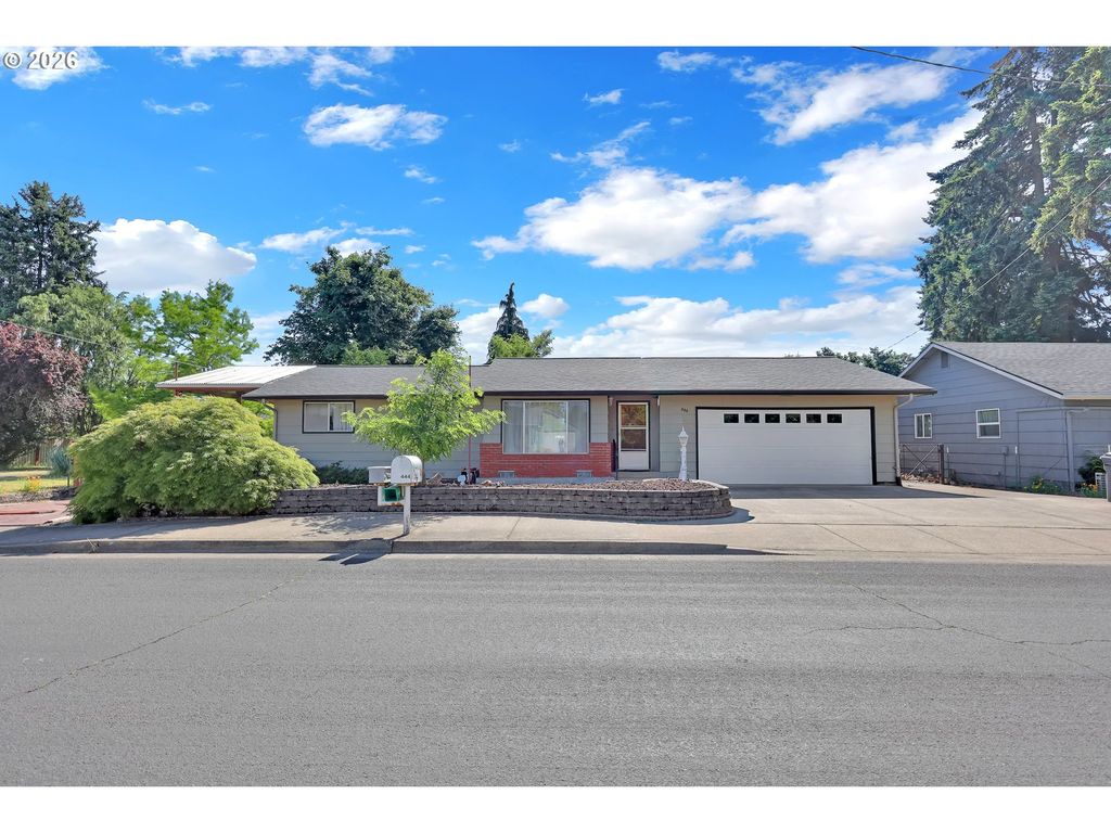 444 N 1st St, Creswell