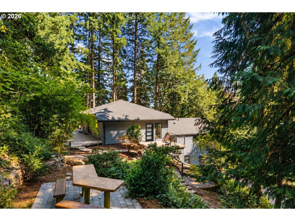 2325 Marylhurst Dr, West Linn