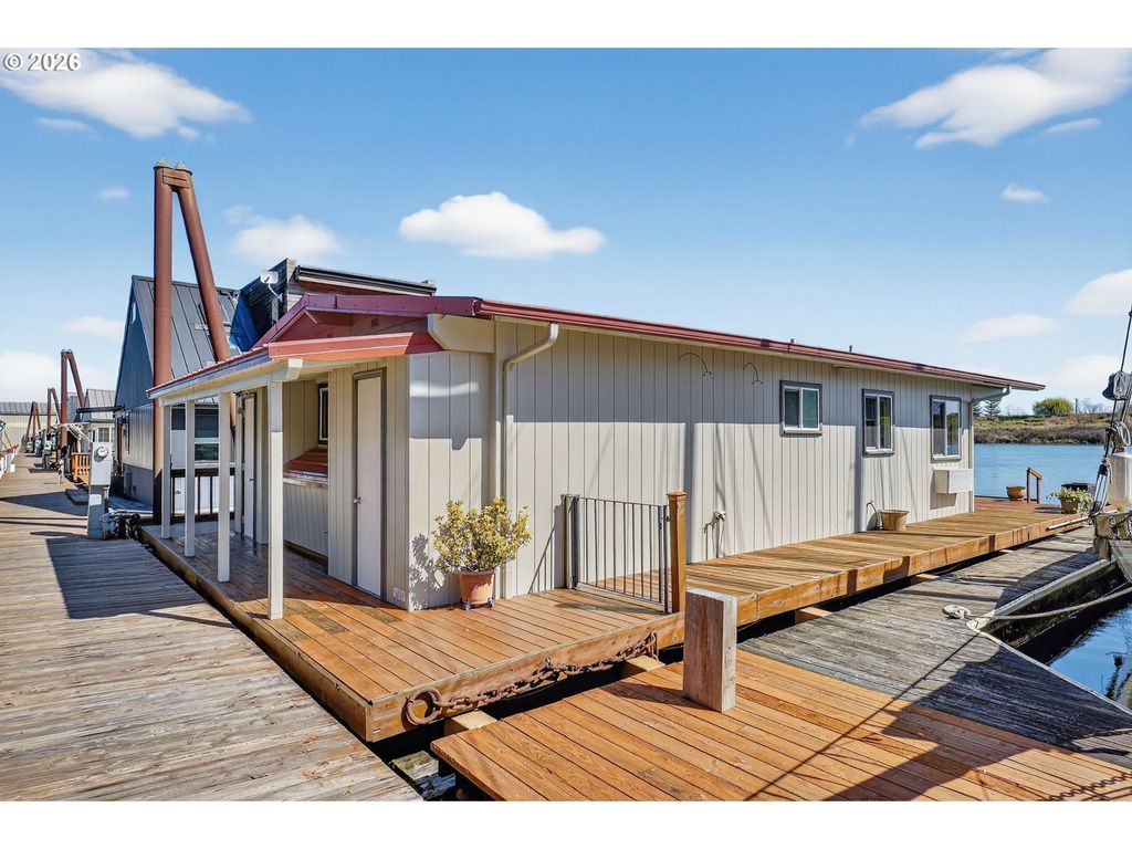 24800 Nw St Helens Rd L10, Portland
