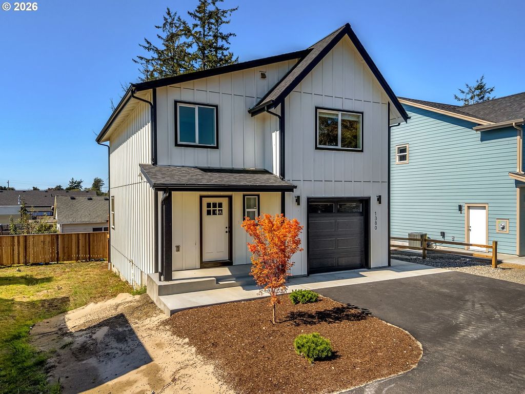 1380 N Wahanna Rd, Seaside